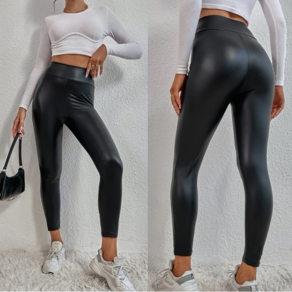 Sexy high waisted vegan leather leggings - Picture 2 of 4